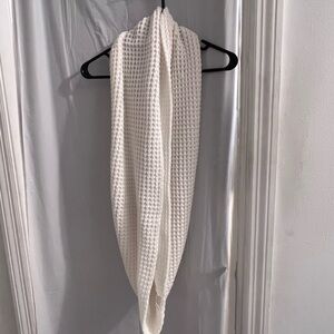 MOSSIMO white infinity scarf